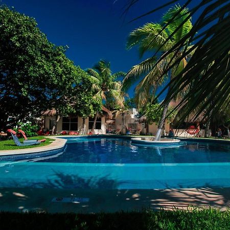 Hotel Paradise Suites Isla Mujeres Bagian luar foto