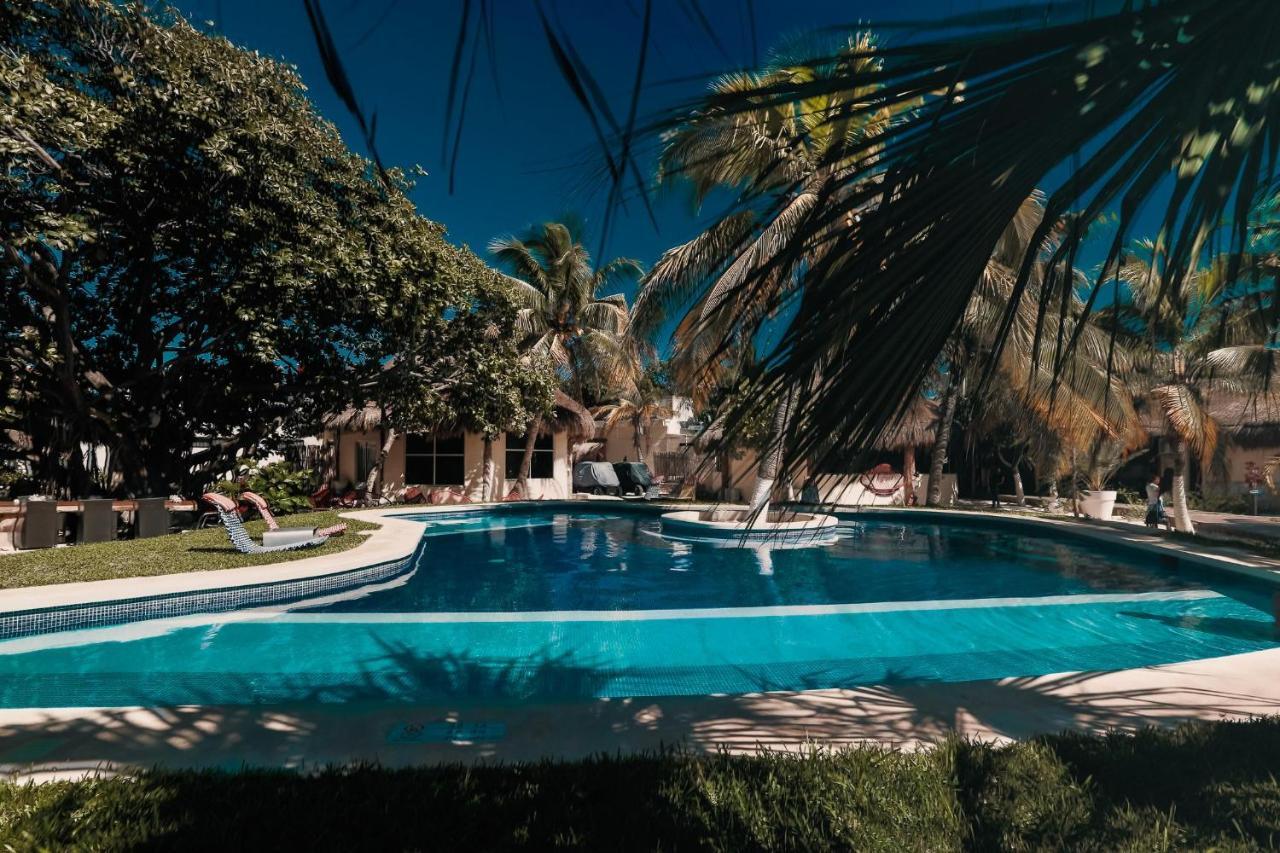 Hotel Paradise Suites Isla Mujeres Bagian luar foto